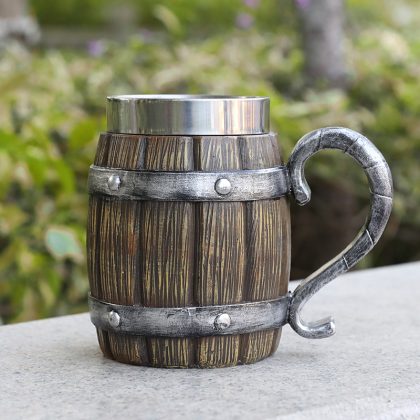 Vintage Wooden Barrel Beer Mug - Creative Retro Wooden Look Stainless Steel Large Capacity Bar Cup, Unique Handle Design Water Mug for Home & Bar