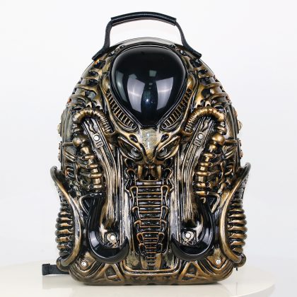 Steampunk Alien Predator Backpack - Vintage Bronze Punk Style, Unisex 3D Artistic Backpack for Urban Fashion & Sci-Fi Enthusiasts